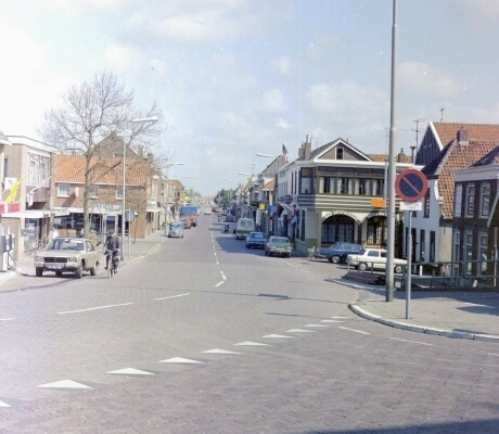 numansdorp-voorstraat-1975